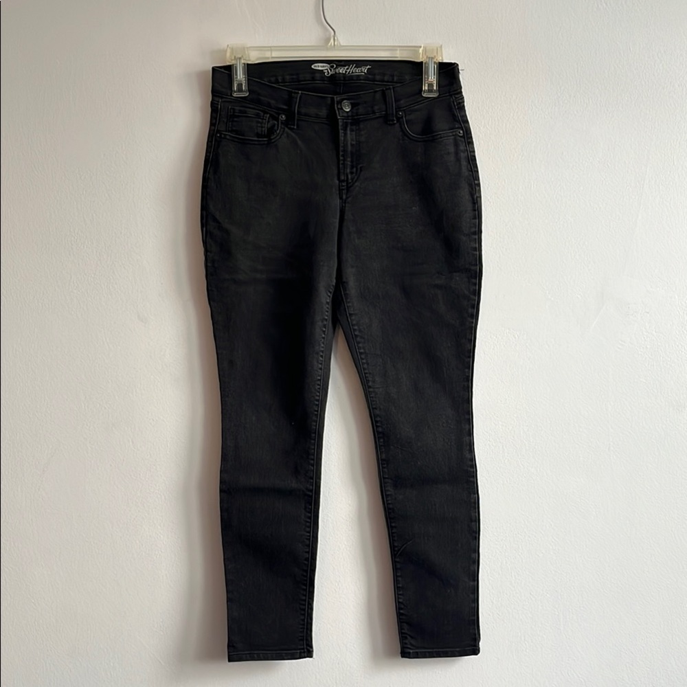 Old Navy Black Skinny Jeans for a Sleek Look